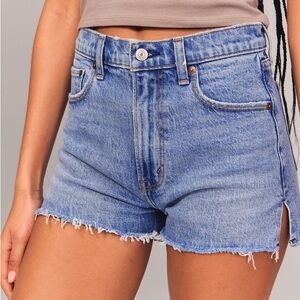 Abercrombie & Fitch High-Rise Mom Shorts